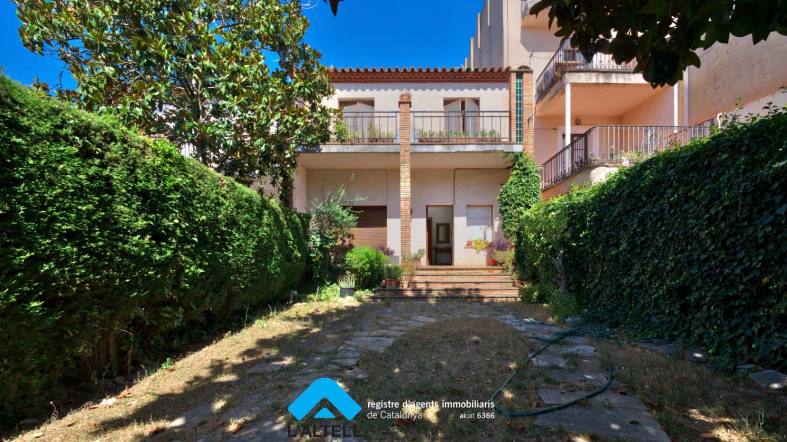 4 sovrum Villa till salu i L'Ametlla del Valles - 455 000 € (Ref: 9927899)
