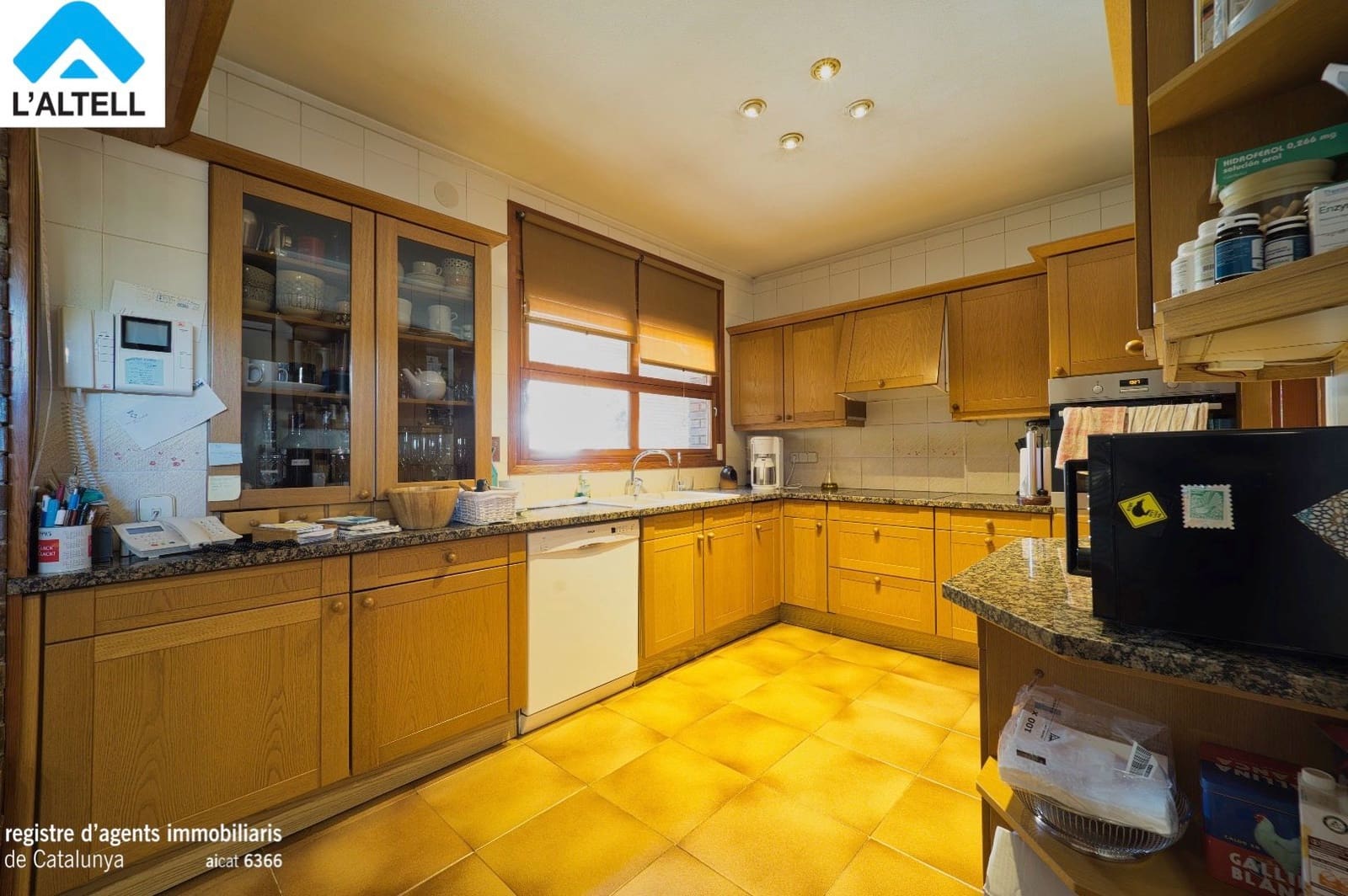 4 slaapkamer Villa te koop in L'Ametlla del Valles met zwembad garage - € 1.047.000 (Ref: 9964522)