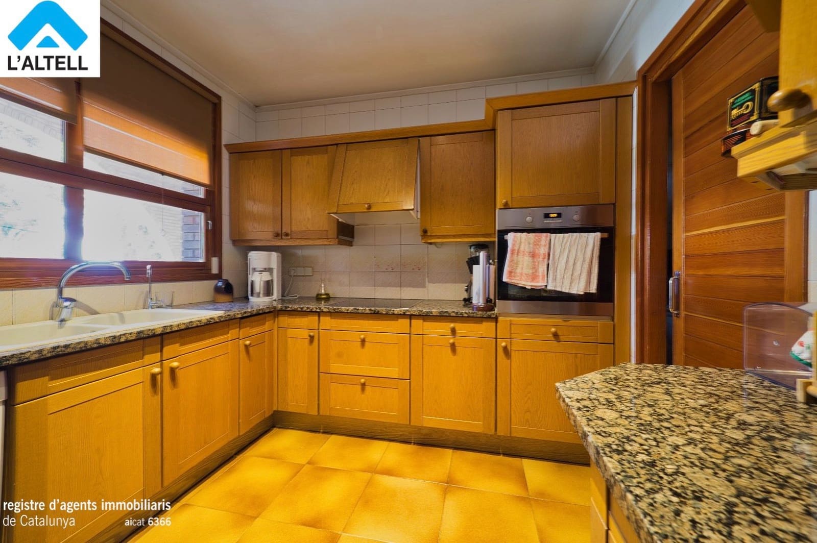 4 slaapkamer Villa te koop in L'Ametlla del Valles met zwembad garage - € 1.047.000 (Ref: 9964522)