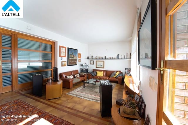 4 soverom Villa til salgs i L'Ametlla del Vallès med svømmebasseng garasje - € 1 047 000 (Ref: 9964522)