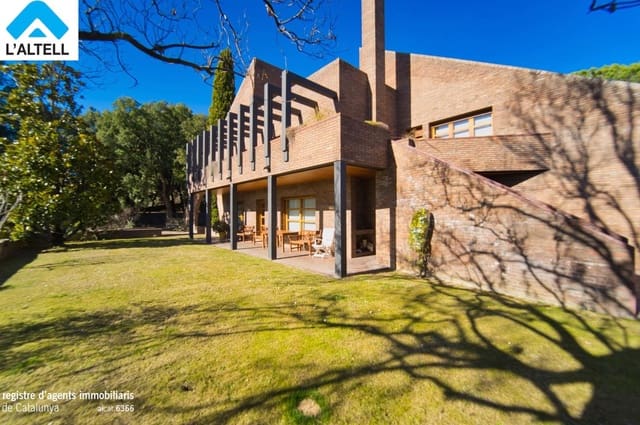4 soverom Villa til salgs i L'Ametlla del Vallès med svømmebasseng garasje - € 1 047 000 (Ref: 9964522)