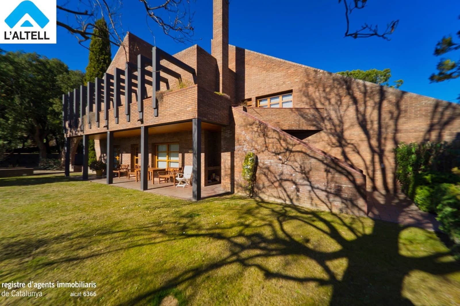 4 slaapkamer Villa te koop in L'Ametlla del Valles met zwembad garage - € 1.047.000 (Ref: 9964522)