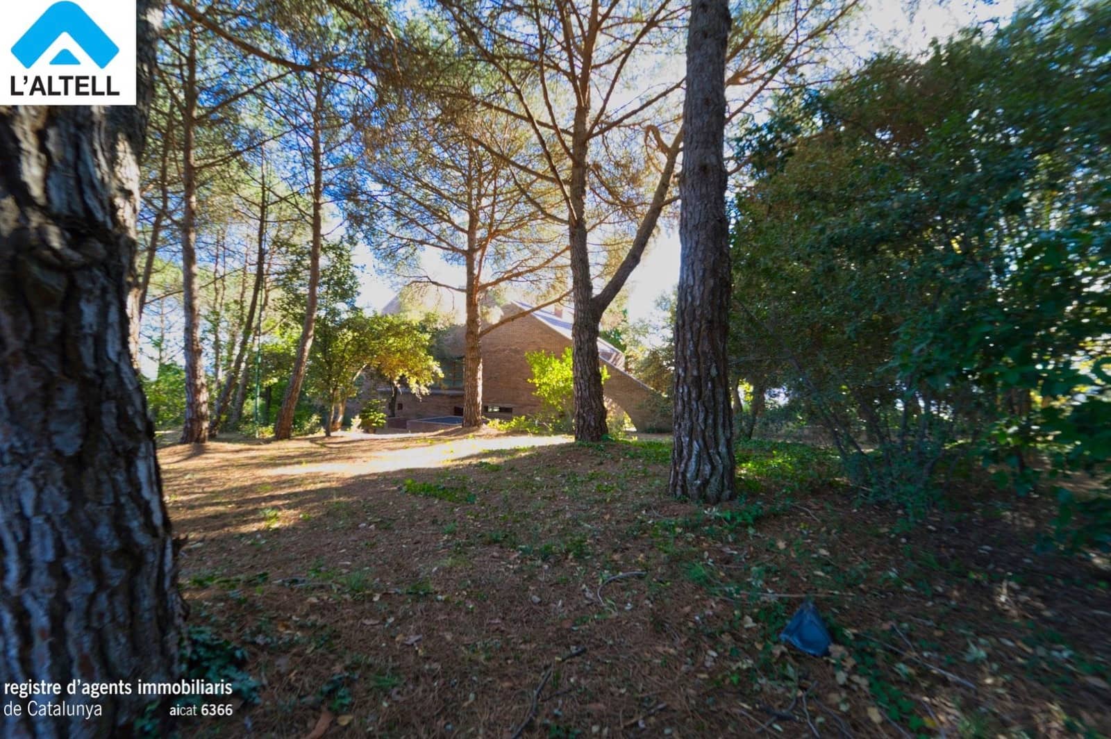 4 slaapkamer Villa te koop in L'Ametlla del Valles met zwembad garage - € 1.047.000 (Ref: 9964522)