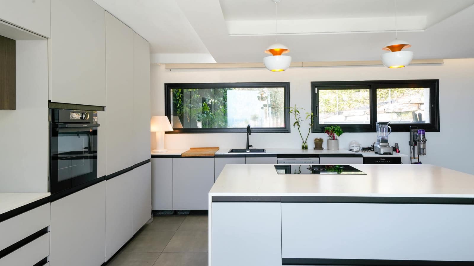 5 slaapkamer Villa te koop in Sant Vicenc de Montalt met zwembad garage - € 2.800.000 (Ref: 9255875)