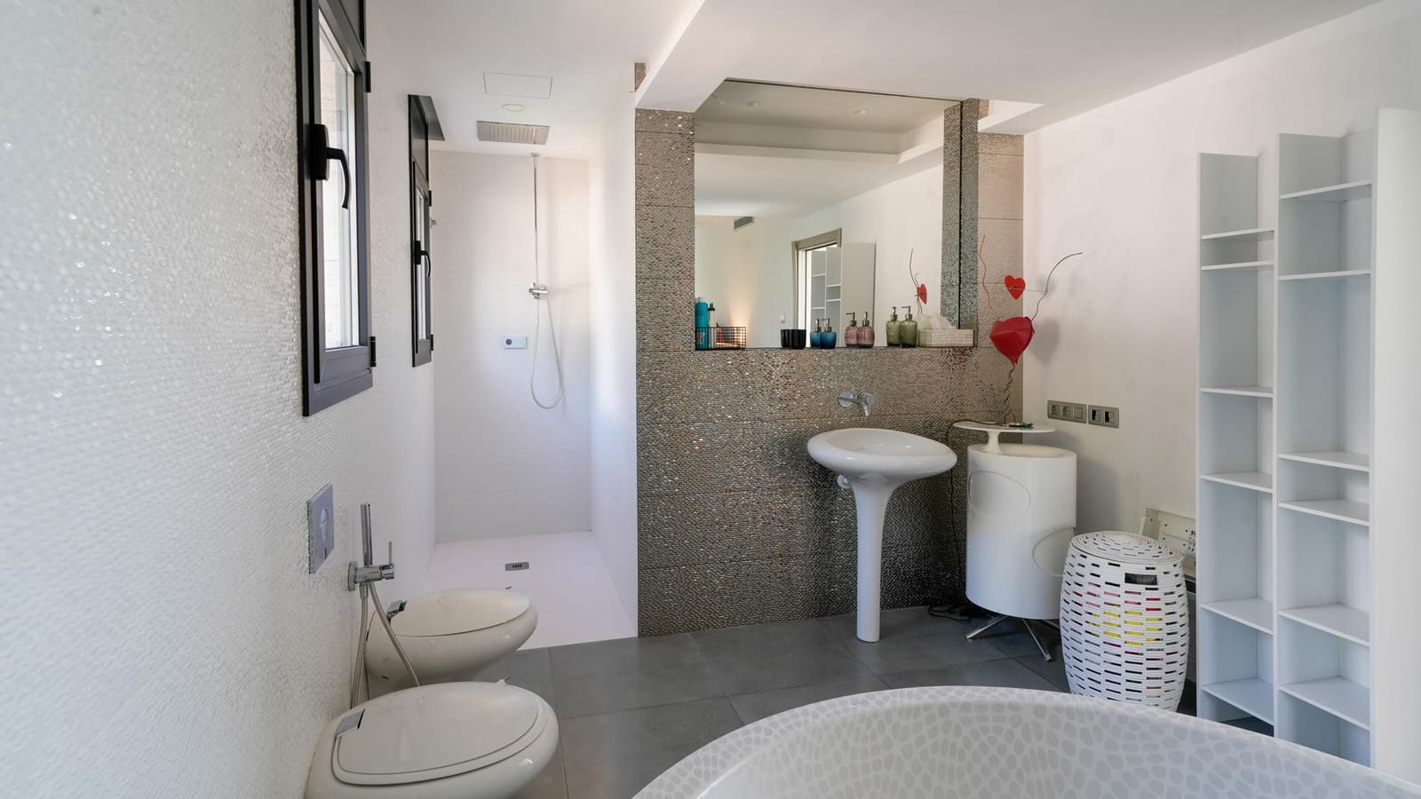 5 slaapkamer Villa te koop in Sant Vicenc de Montalt met zwembad garage - € 2.800.000 (Ref: 9255875)