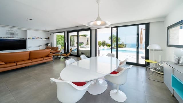 5 sypialnia Willa na sprzedaż w Sant Vicenç de Montalt z basenem garażem - 2 800 000 € (Ref: 9255875)