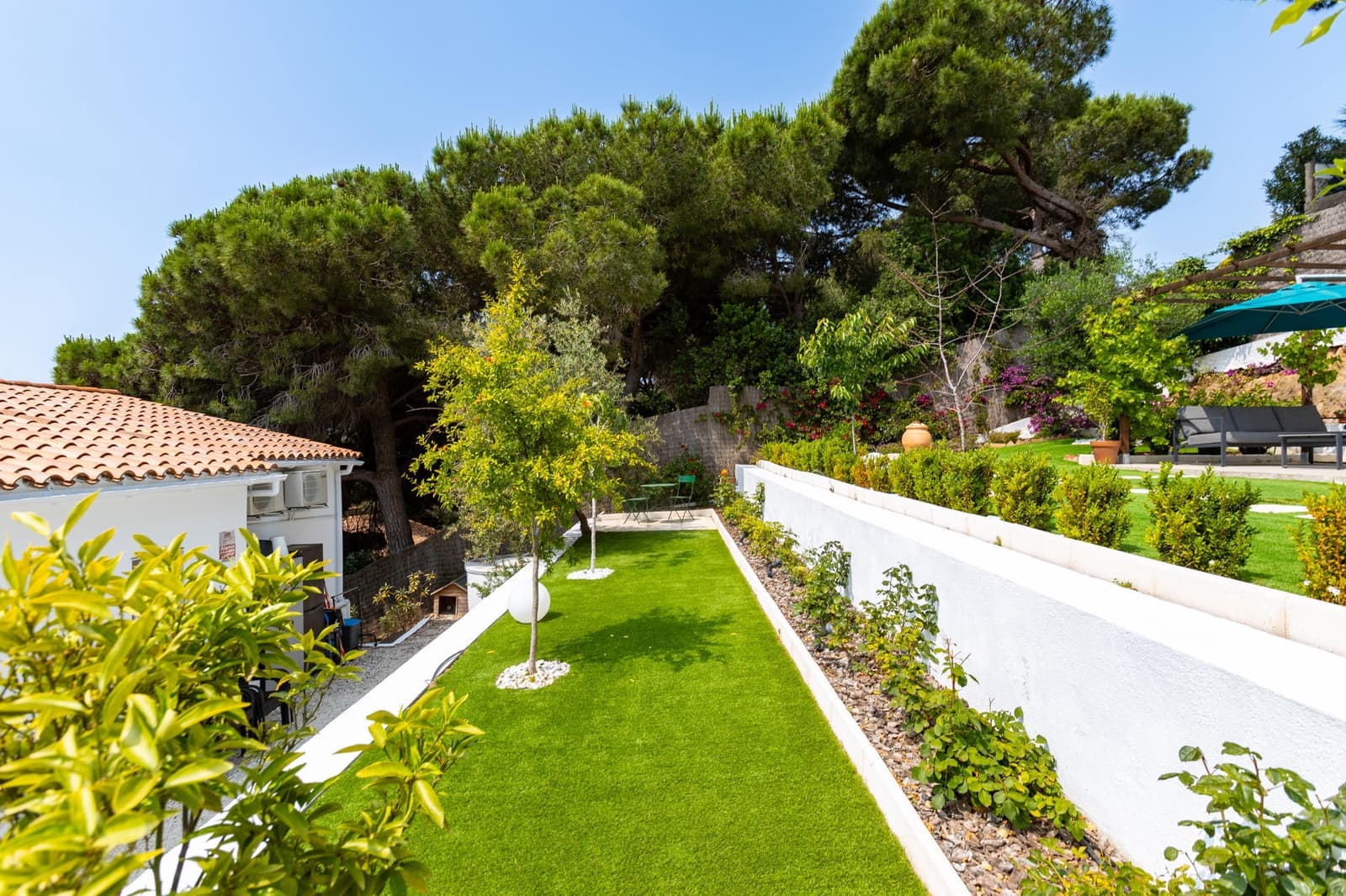 4 chambre Maison de Ville à vendre à Sant Cebria de Vallalta avec piscine garage - 695 000 € (Ref: 9256329)