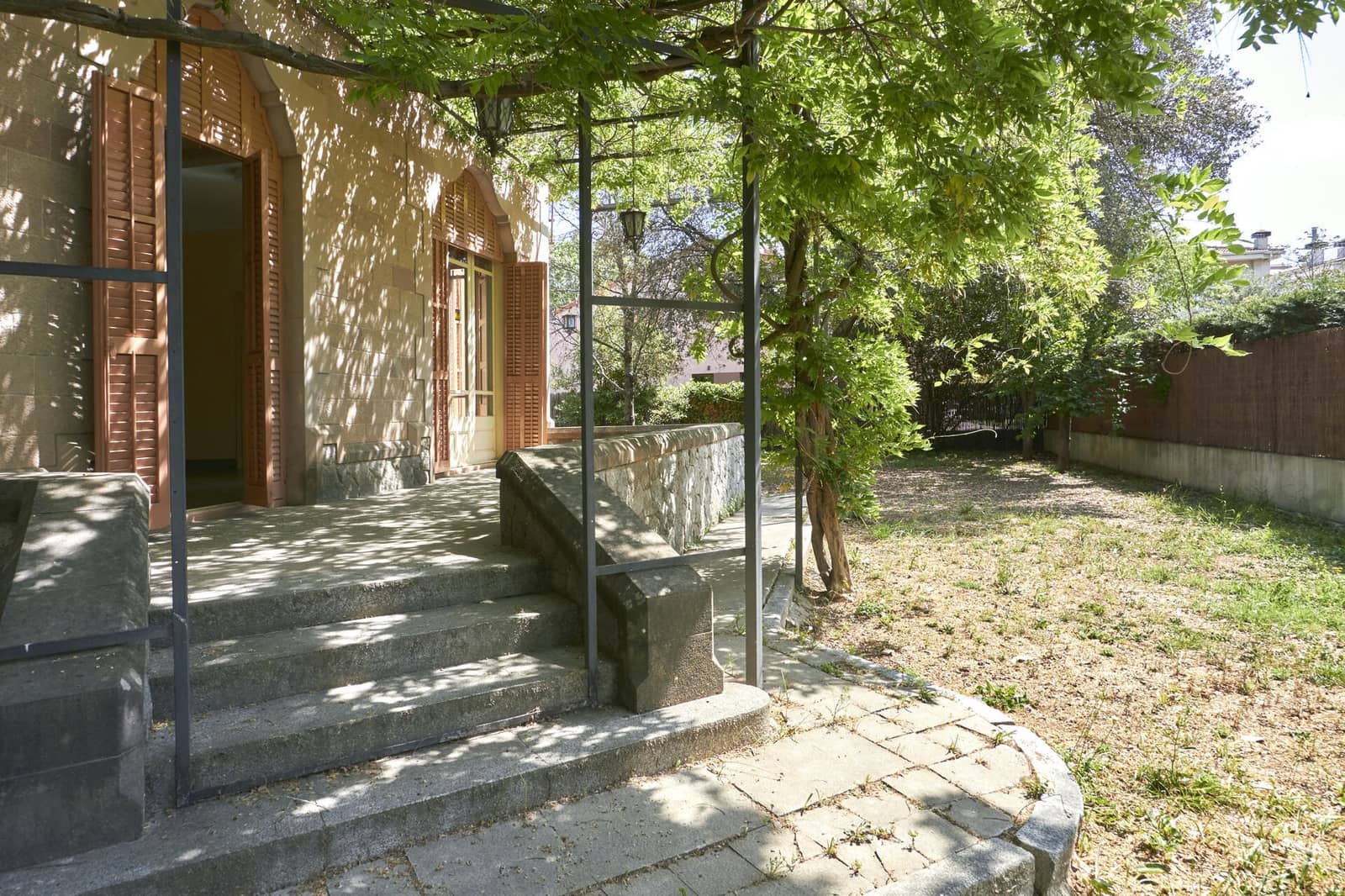 8 bedroom Townhouse for sale in Cardedeu - € 995,000 (Ref: 9272986)