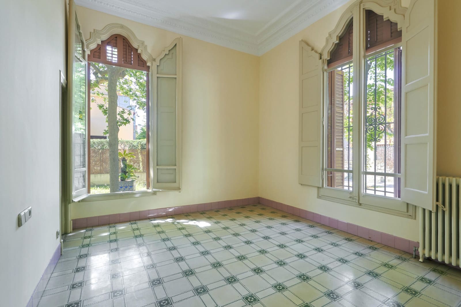 8 bedroom Townhouse for sale in Cardedeu - € 995,000 (Ref: 9272986)