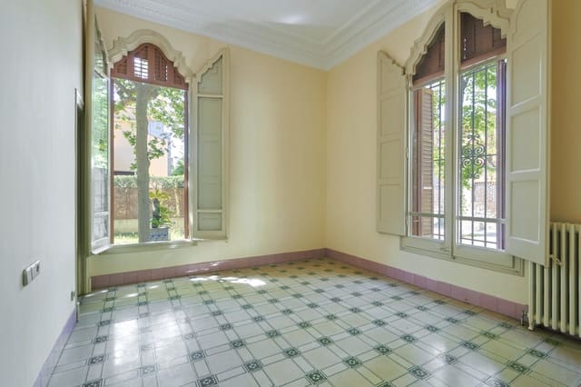 8 bedroom Townhouse for sale in Cardedeu - € 995,000 (Ref: 9272986)