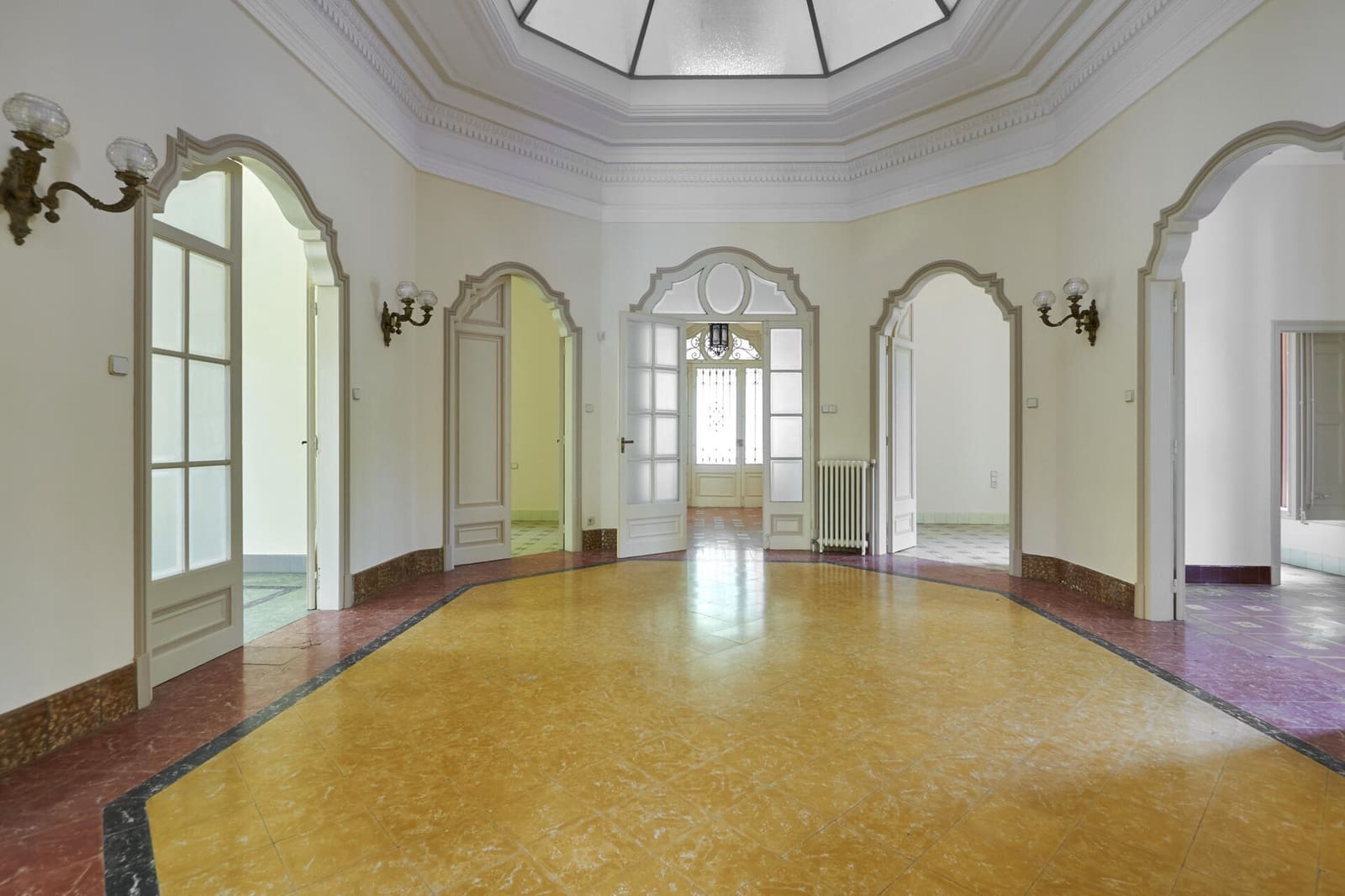 8 bedroom Townhouse for sale in Cardedeu - € 995,000 (Ref: 9272986)