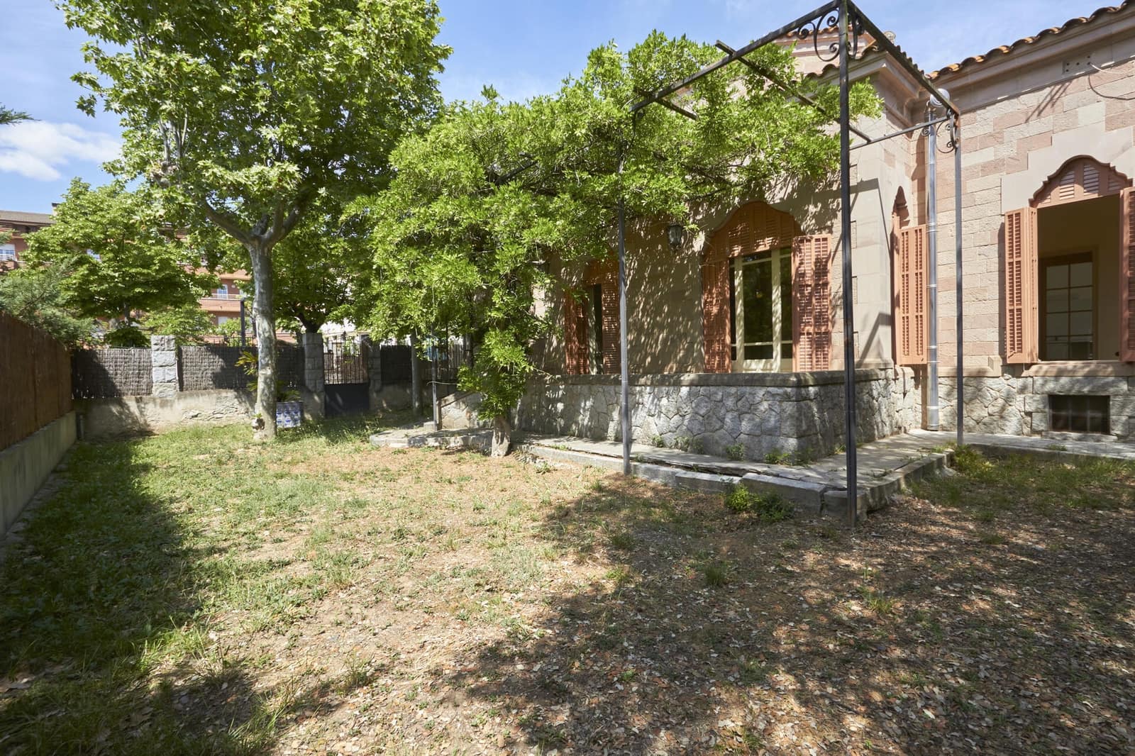 8 bedroom Townhouse for sale in Cardedeu - € 995,000 (Ref: 9272986)