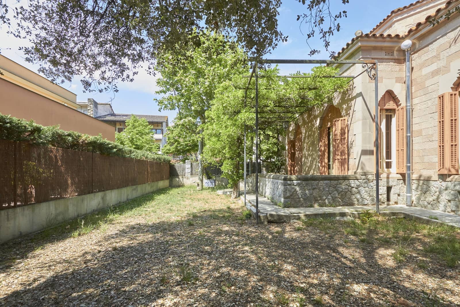 8 bedroom Townhouse for sale in Cardedeu - € 995,000 (Ref: 9272986)