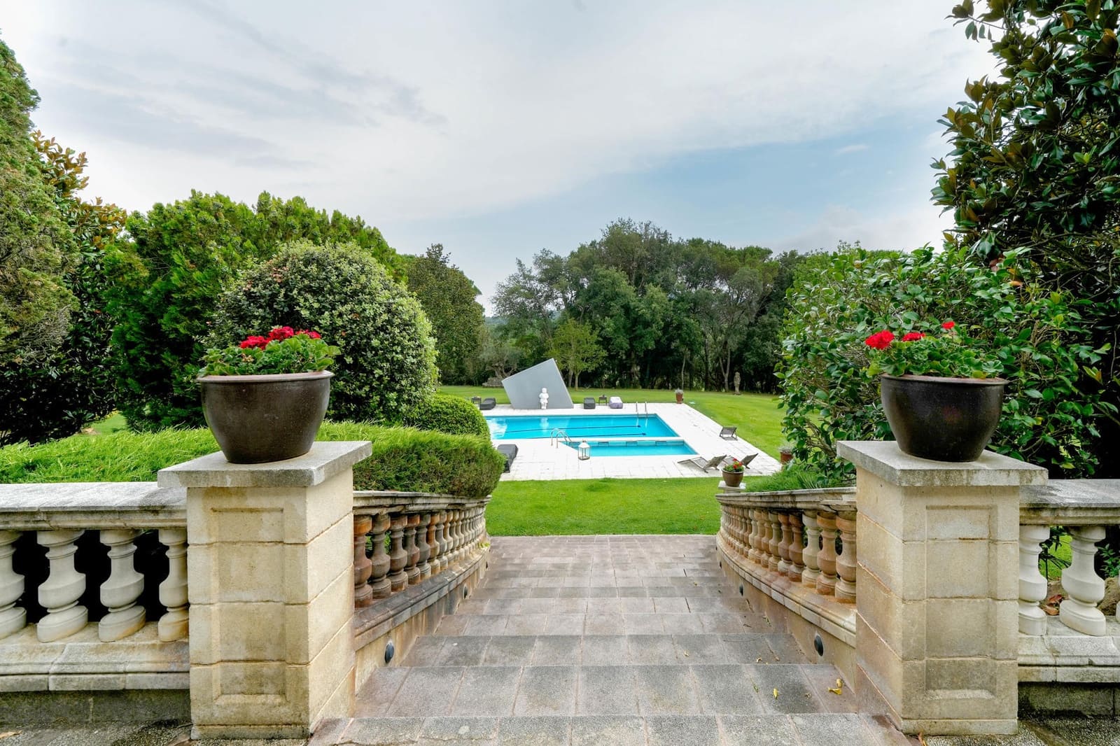 9 soveværelse Finca/Landehus til salg i Tordera med swimmingpool garage - € 3.500.000 (Ref: 9278595)