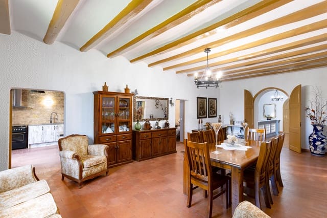 7 bedroom Townhouse for sale in Sant Pere de Vilamajor - € 998,000 (Ref: 9278596)