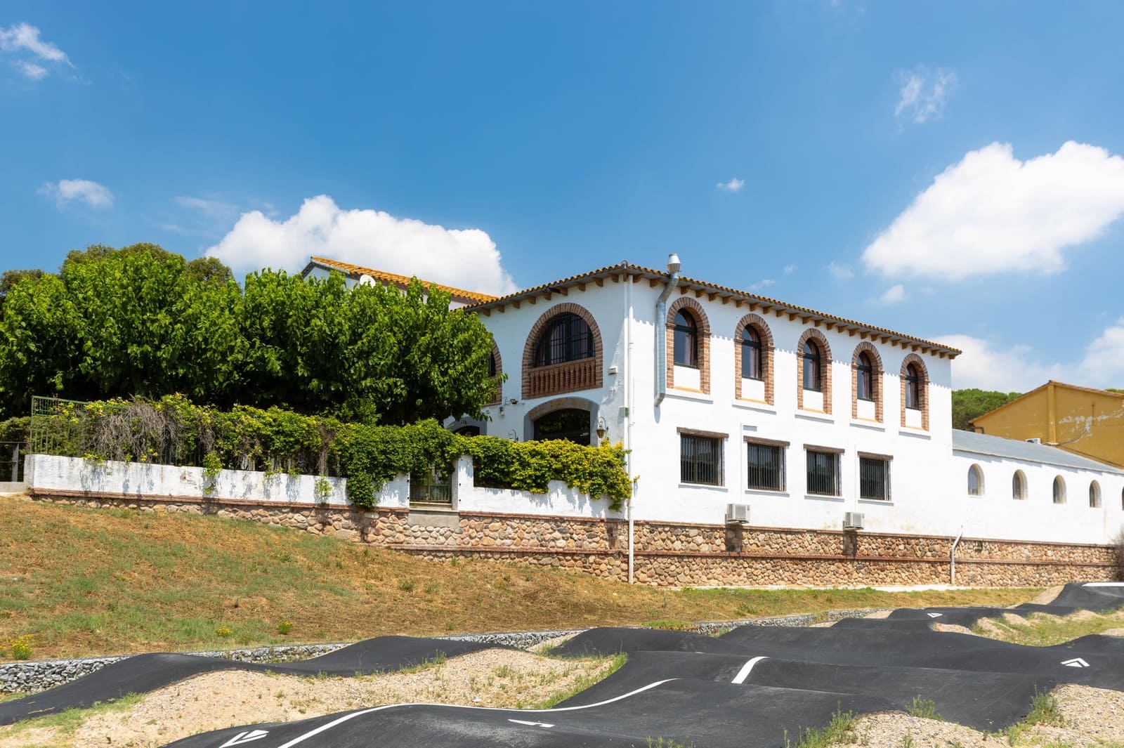 7 bedroom Townhouse for sale in Sant Pere de Vilamajor - € 998,000 (Ref: 9278596)