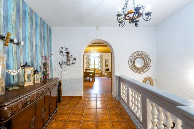 7 bedroom Townhouse for sale in Sant Pere de Vilamajor - € 998,000 (Ref: 9278596)
