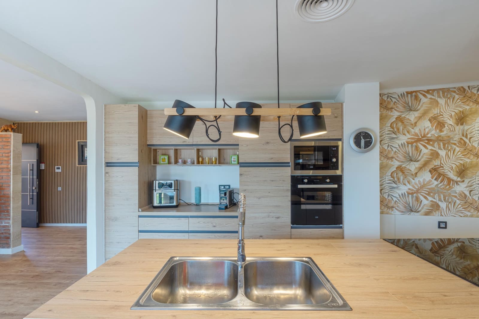 6 bedroom Villa for sale in Arenys de Mar with pool garage - € 825,000 (Ref: 9282693)