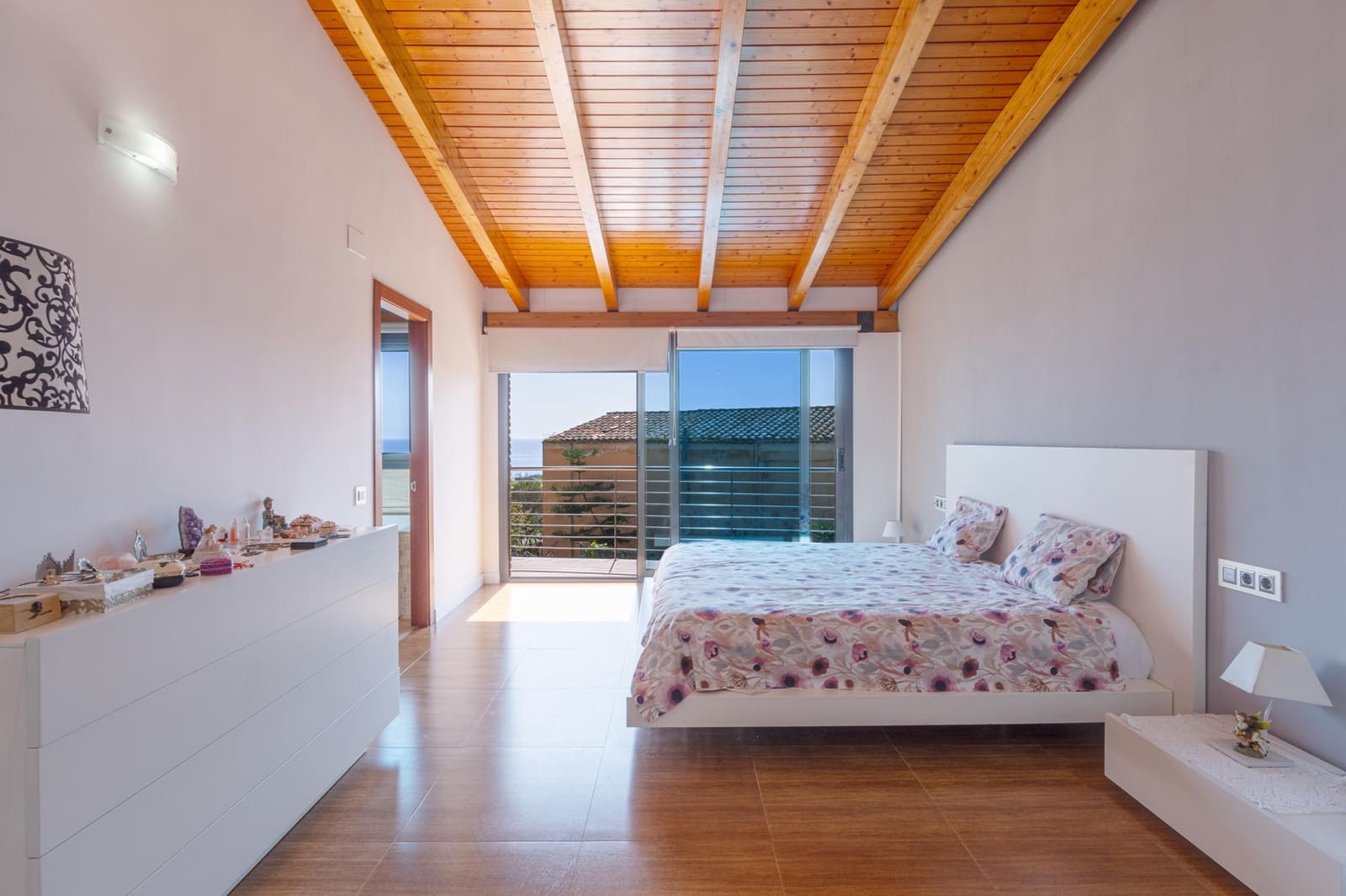 6 bedroom Villa for sale in Arenys de Mar with pool garage - € 825,000 (Ref: 9282693)