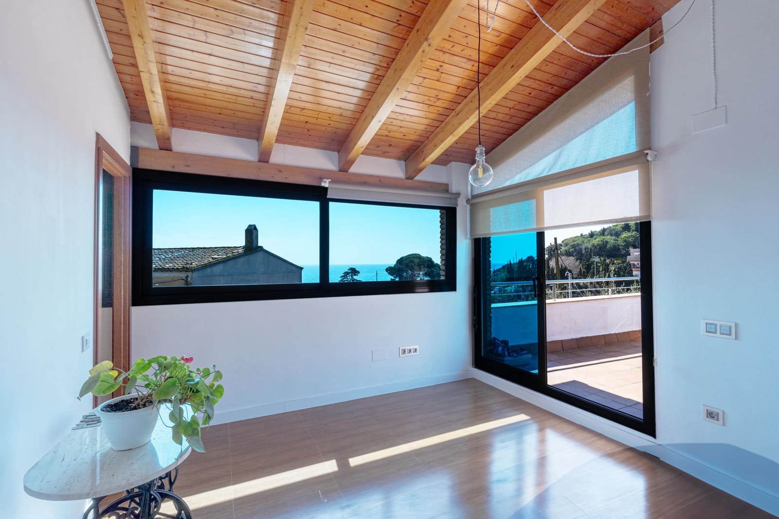 6 bedroom Villa for sale in Arenys de Mar with pool garage - € 825,000 (Ref: 9282693)