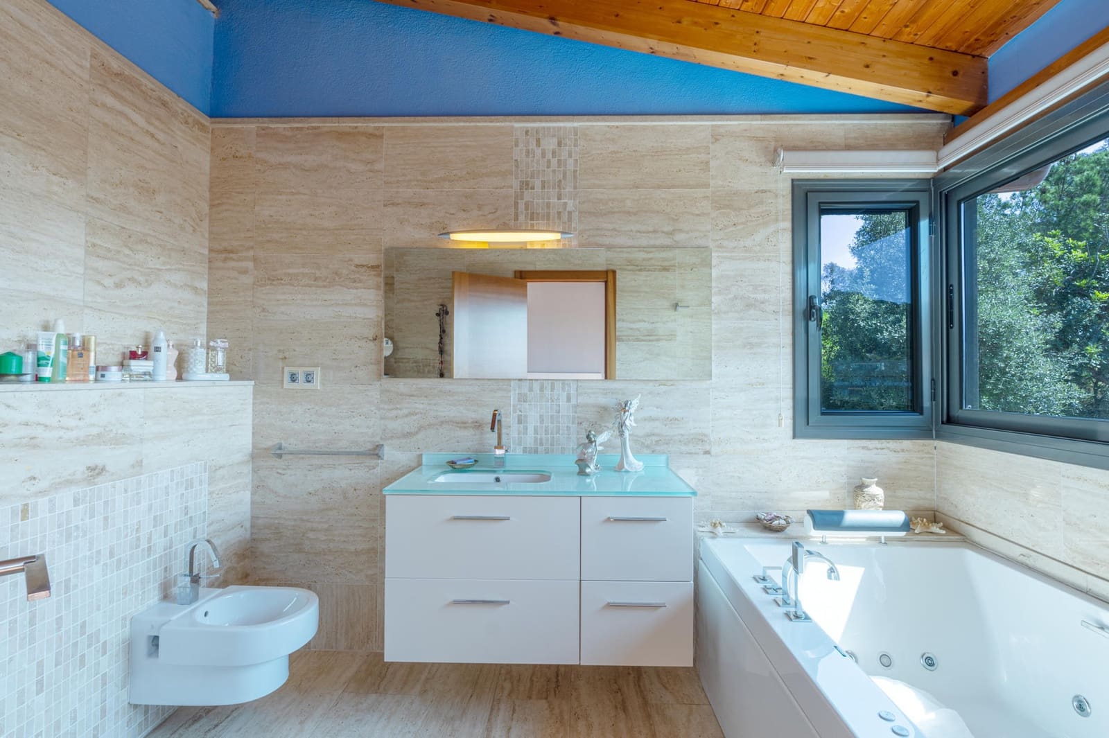 6 bedroom Villa for sale in Arenys de Mar with pool garage - € 825,000 (Ref: 9282693)