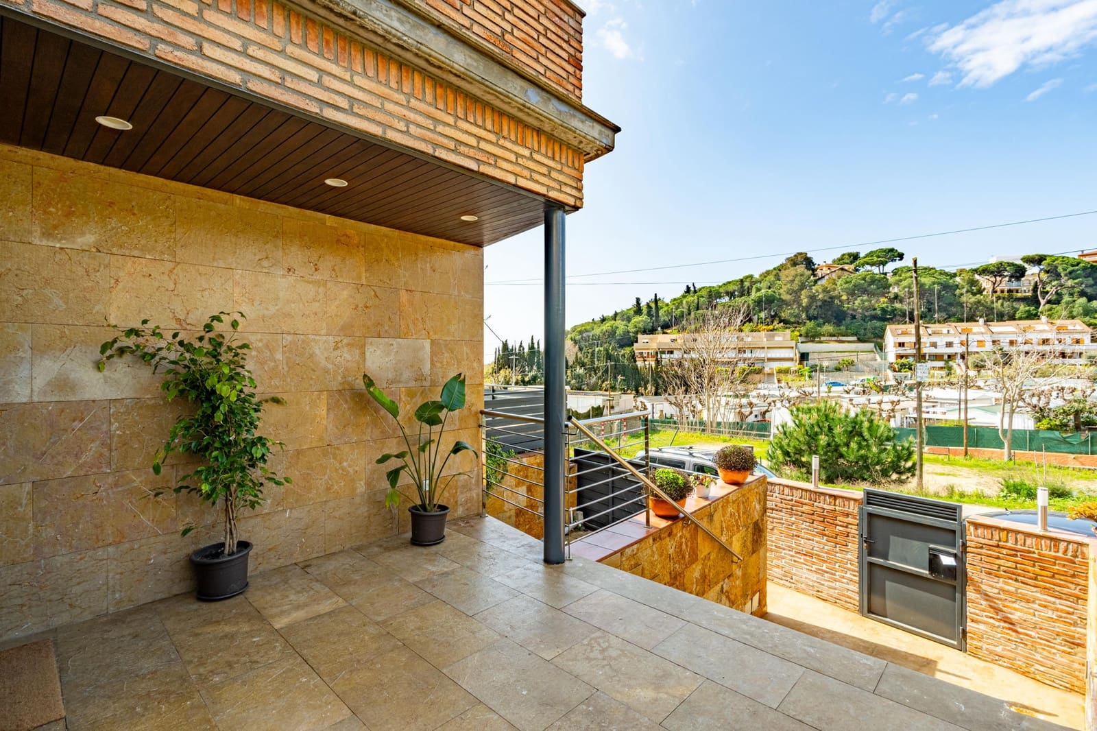 6 bedroom Villa for sale in Arenys de Mar with pool garage - € 825,000 (Ref: 9282693)