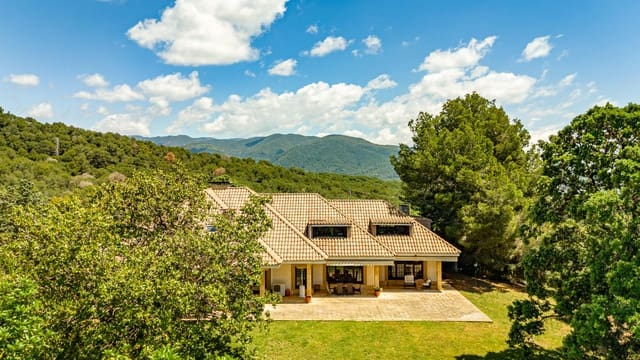 7 soveværelse Villa til salg i L'Ametlla del Vallès med swimmingpool - € 1.150.000 (Ref: 9283123)