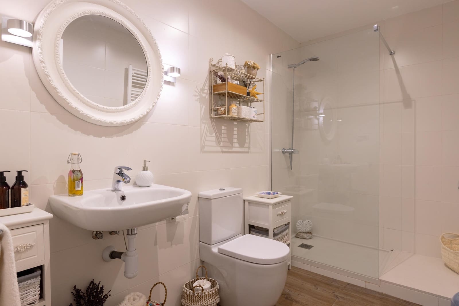 3 bedroom Villa for sale in Sant Vicenc de Montalt with pool garage - € 1,300,000 (Ref: 9283125)