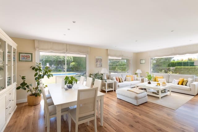 3 soverom Villa til salgs i Sant Vicenç de Montalt med svømmebasseng garasje - € 1 300 000 (Ref: 9283125)