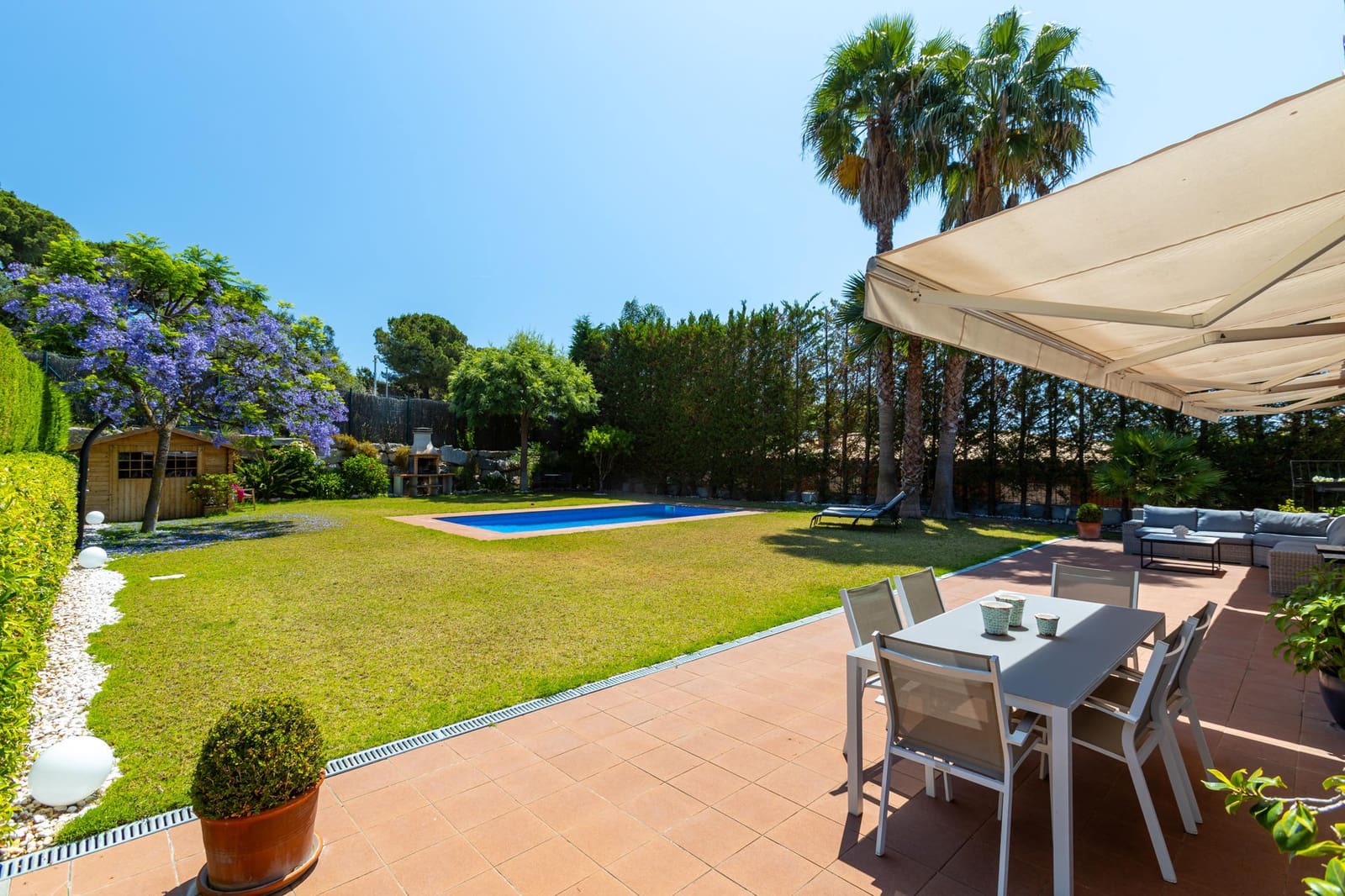3 bedroom Villa for sale in Sant Vicenc de Montalt with pool garage - € 1,300,000 (Ref: 9283125)