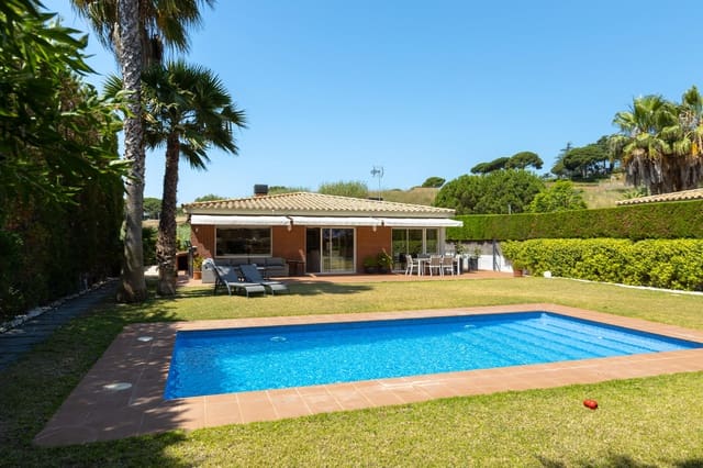 3 soverom Villa til salgs i Sant Vicenç de Montalt med svømmebasseng garasje - € 1 300 000 (Ref: 9283125)