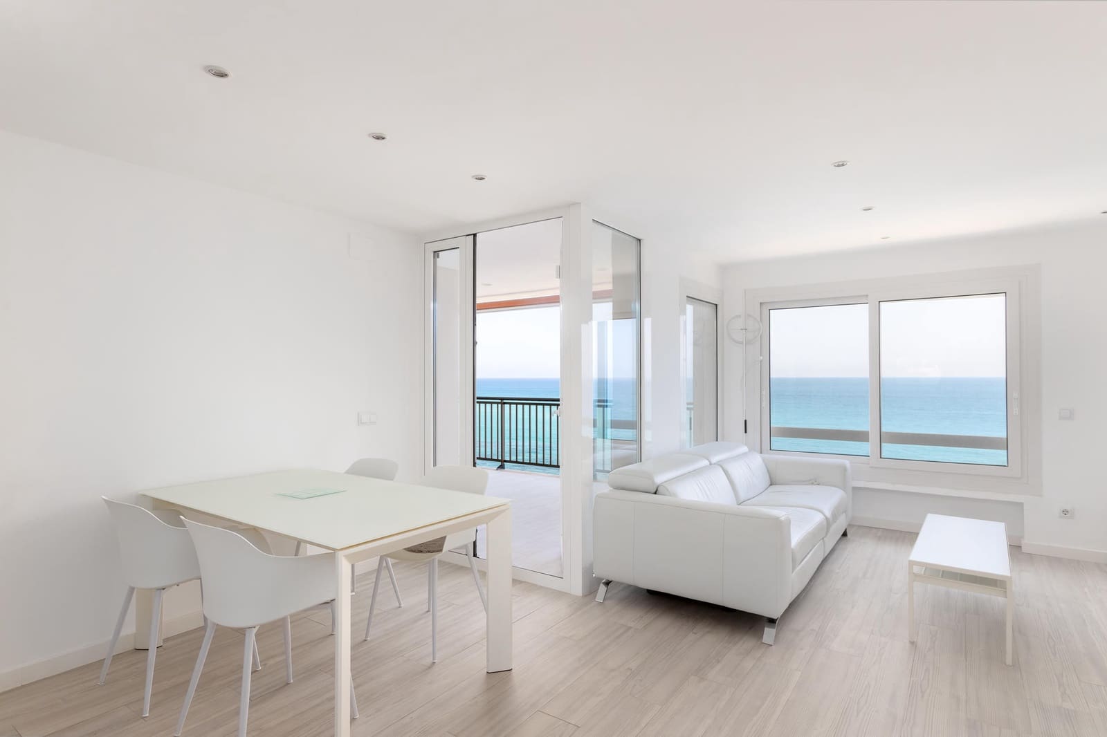 3 soveværelse Lejlighed til salg i Sant Andreu de Llavaneres med swimmingpool garage - € 995.000 (Ref: 9283126)