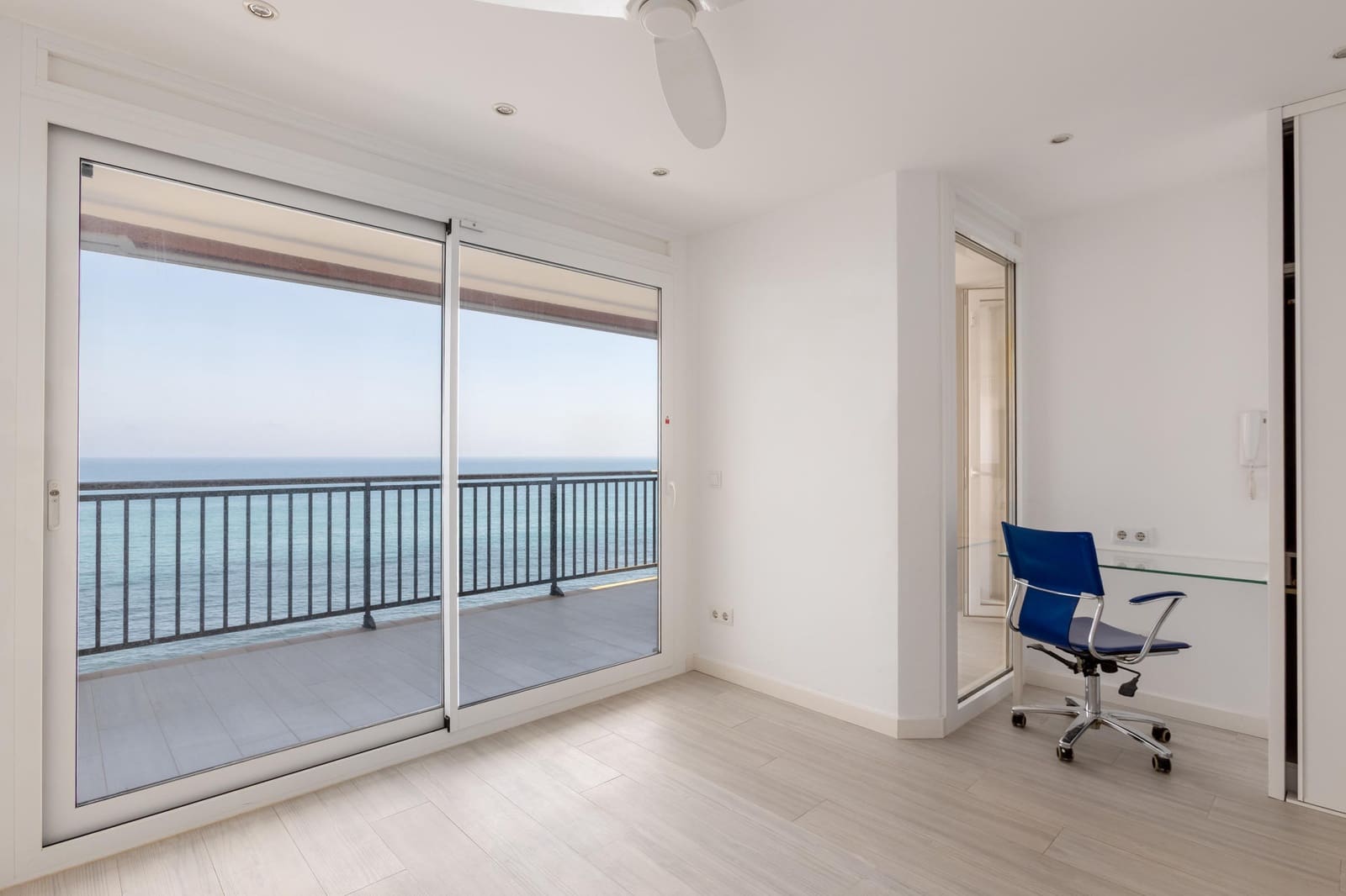 3 soveværelse Lejlighed til salg i Sant Andreu de Llavaneres med swimmingpool garage - € 995.000 (Ref: 9283126)