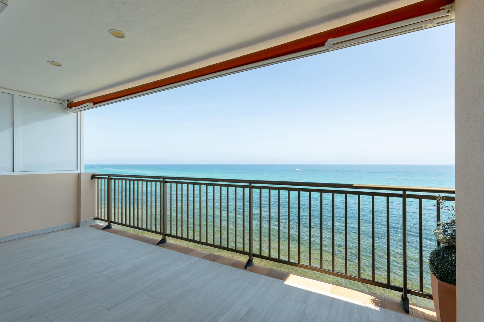 3 soveværelse Lejlighed til salg i Sant Andreu de Llavaneres med swimmingpool garage - € 995.000 (Ref: 9283126)