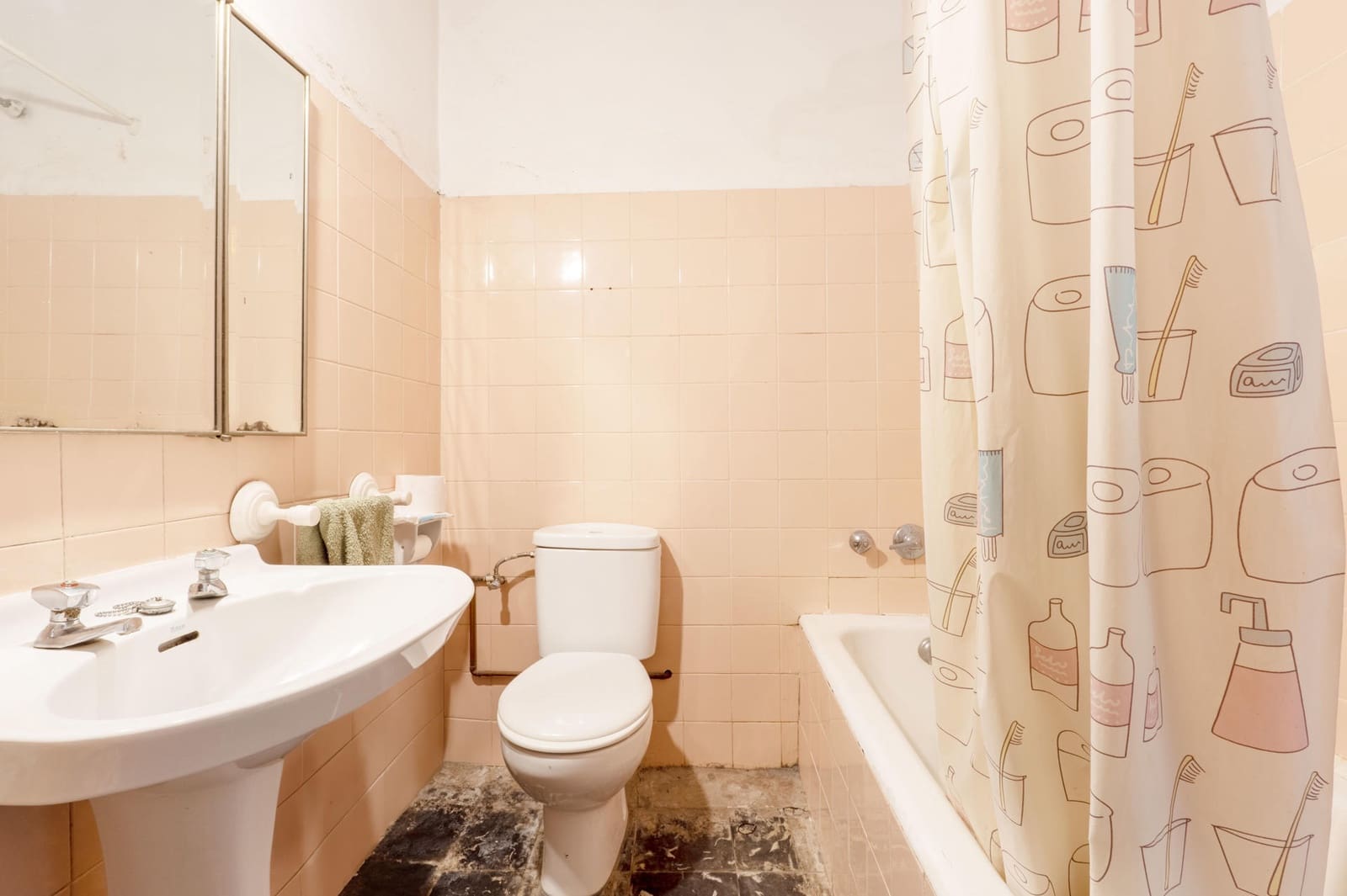 12 soveværelse Byhus til salg i Arenys de Mar - € 795.000 (Ref: 9295886)