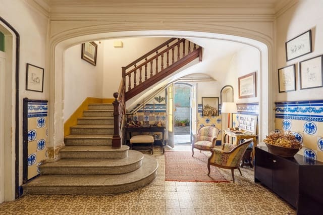 12 soveværelse Byhus til salg i Arenys de Mar - € 795.000 (Ref: 9295886)