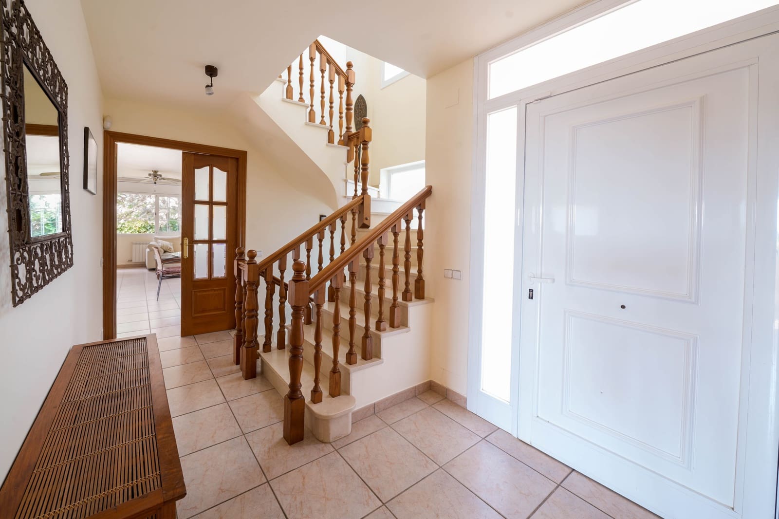 6 bedroom Villa for sale in Sant Vicenc de Montalt with garage - € 795,000 (Ref: 9298733)