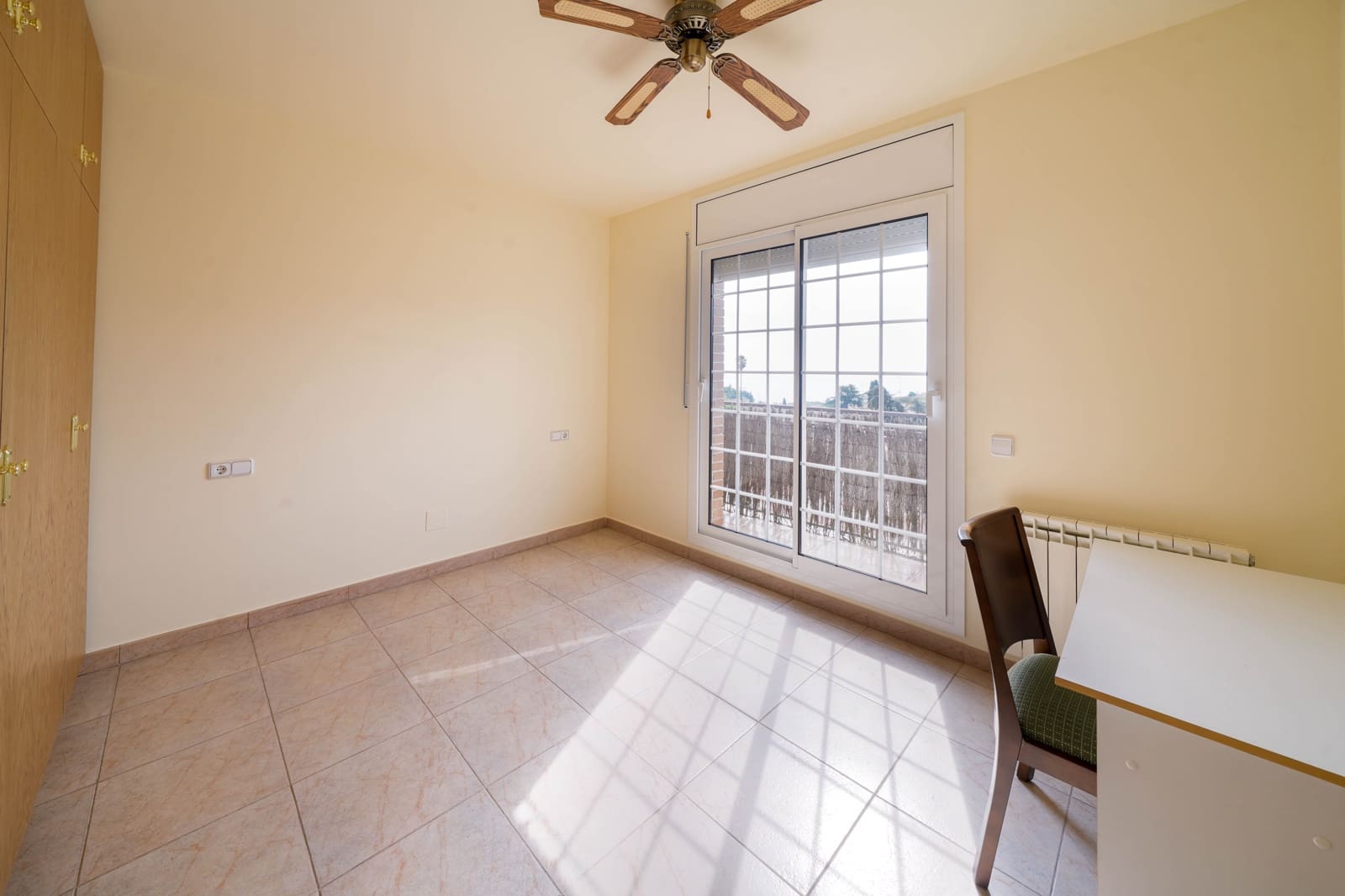 6 bedroom Villa for sale in Sant Vicenc de Montalt with garage - € 795,000 (Ref: 9298733)