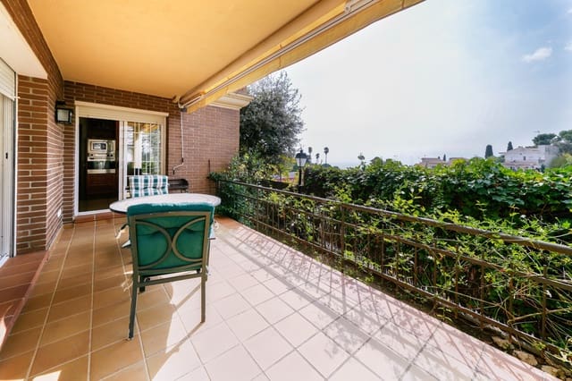 6 soverom Villa til salgs i Sant Vicenç de Montalt med garasje - € 850 000 (Ref: 9298733)