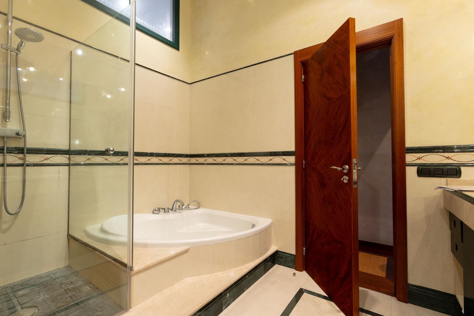 6 chambre Villa/Maison à vendre à Calella avec piscine garage - 2 600 000 € (Ref: 9301427)