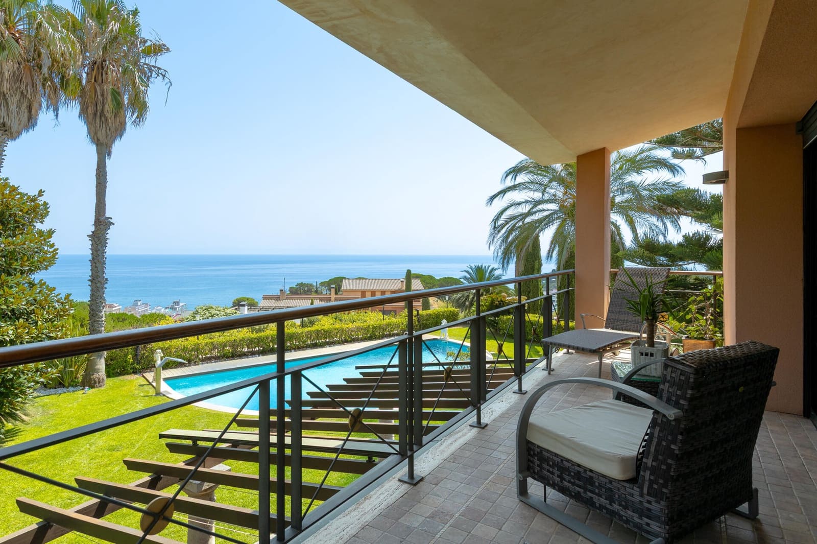 6 chambre Villa/Maison à vendre à Calella avec piscine garage - 2 600 000 € (Ref: 9301427)