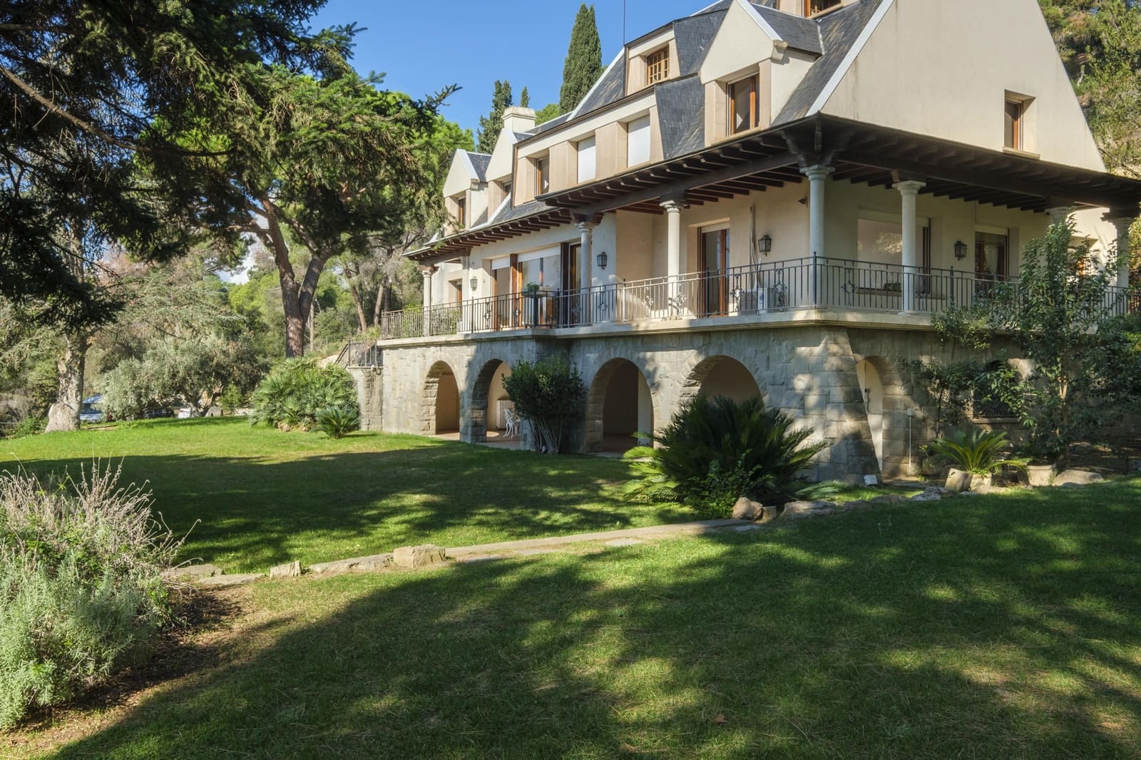 7 soveværelse Villa til salg i L'Ametlla del Valles med swimmingpool - € 1.200.000 (Ref: 9314432)