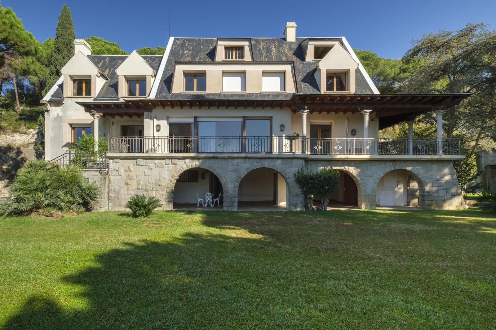 7 soveværelse Villa til salg i L'Ametlla del Valles med swimmingpool - € 1.200.000 (Ref: 9314432)