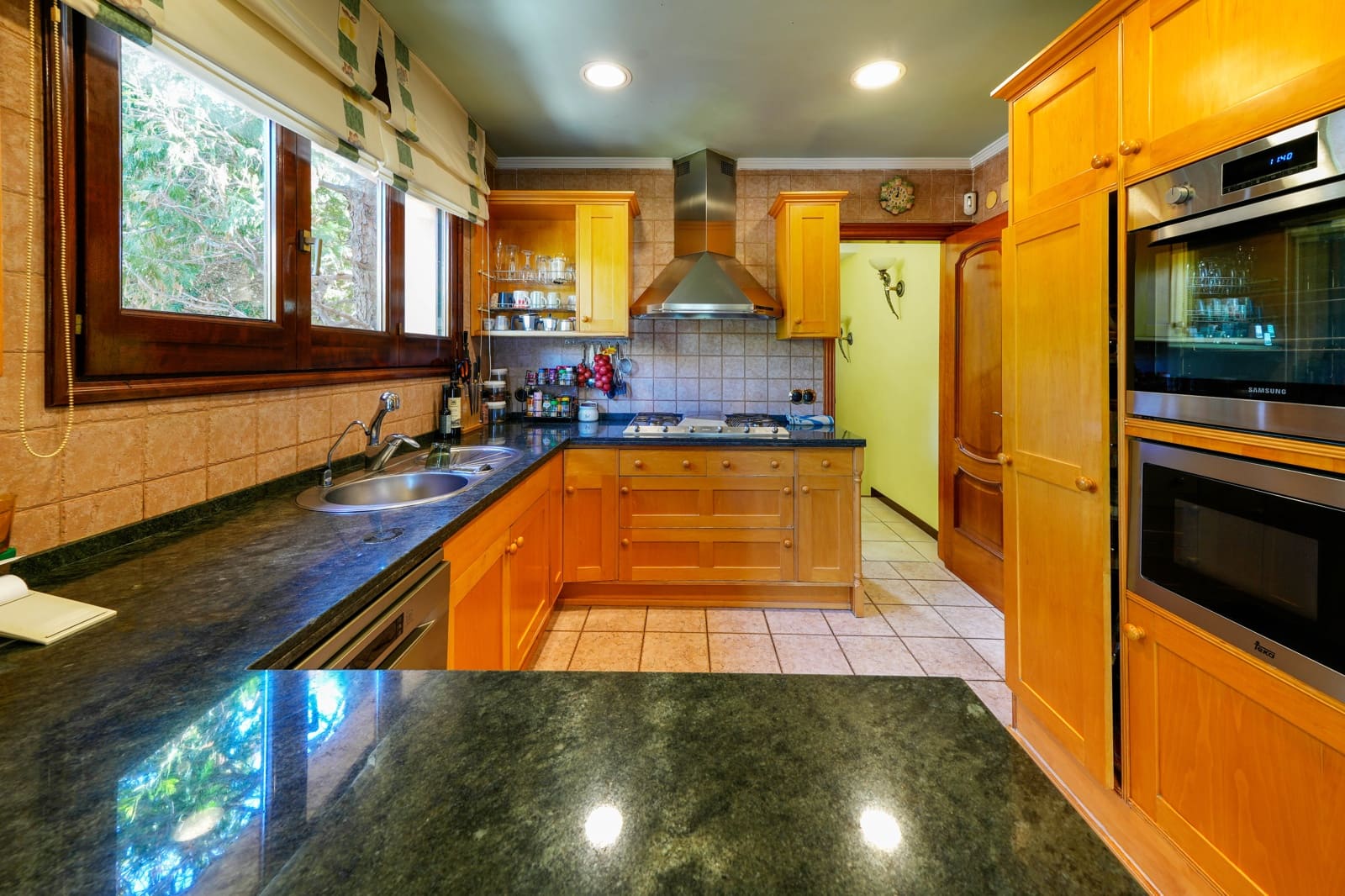 6 slaapkamer Villa te koop in Caldes d'Estrac met zwembad garage - € 1.550.000 (Ref: 9325402)