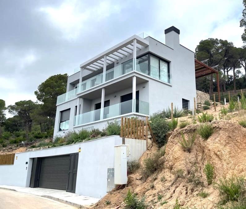 4 camera da letto Villa in vendita in Lloret de Mar con piscina garage - 869.500 € (Rif: 9331431)