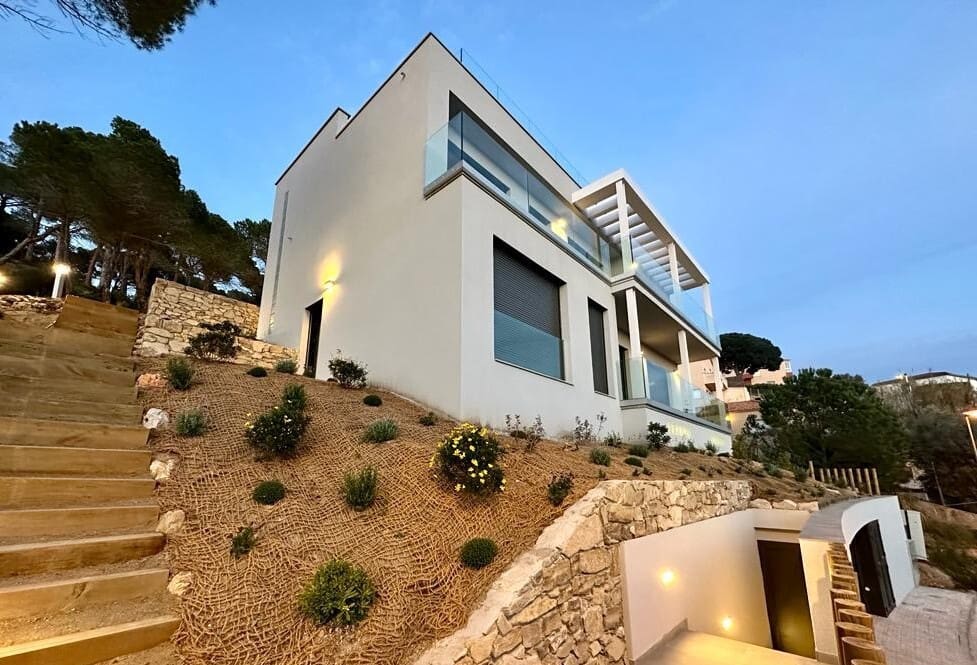 4 camera da letto Villa in vendita in Lloret de Mar con piscina garage - 869.500 € (Rif: 9331431)