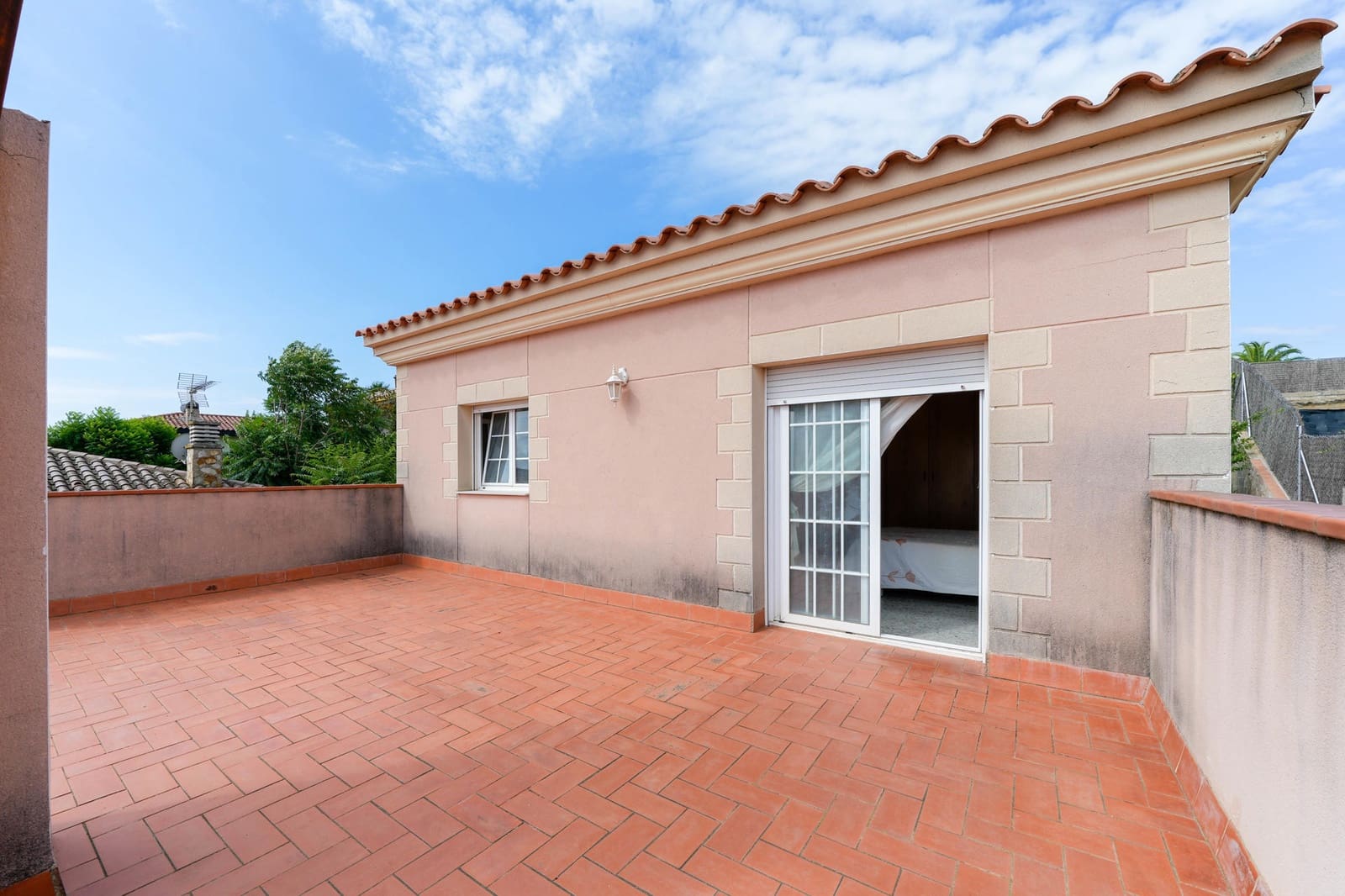 4 chambre Villa/Maison à vendre à Calella avec piscine - 650 000 € (Ref: 9343711)