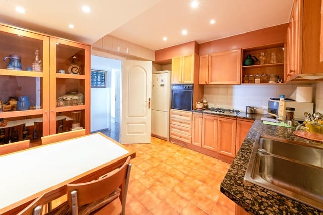 4 quarto Apartamento para venda em Sant Andreu de Llavaneres com piscina garagem - 550 000 € (Ref: 9343712)