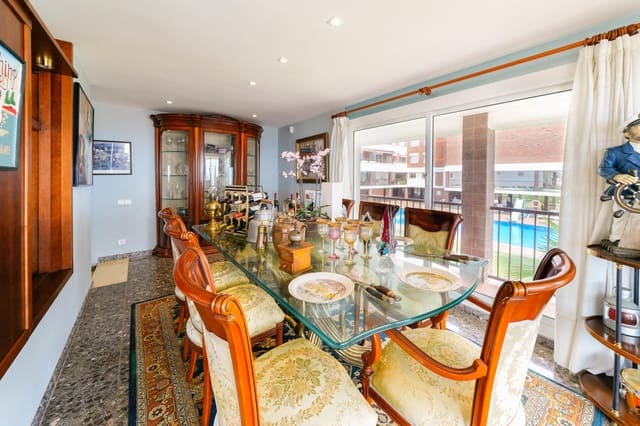 4 quarto Apartamento para venda em Sant Andreu de Llavaneres com piscina garagem - 550 000 € (Ref: 9343712)