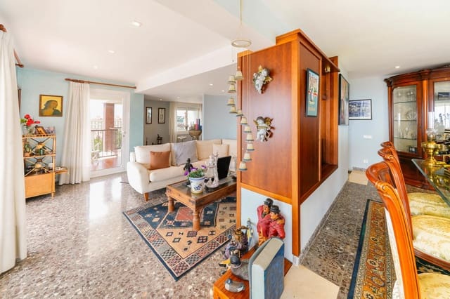 4 quarto Apartamento para venda em Sant Andreu de Llavaneres com piscina garagem - 550 000 € (Ref: 9343712)